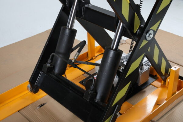 Løftebord 2000 KG 800 X 1300