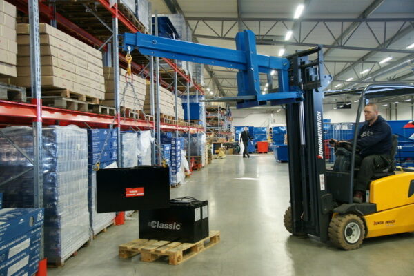 Truckkran justerbar 2300 kg