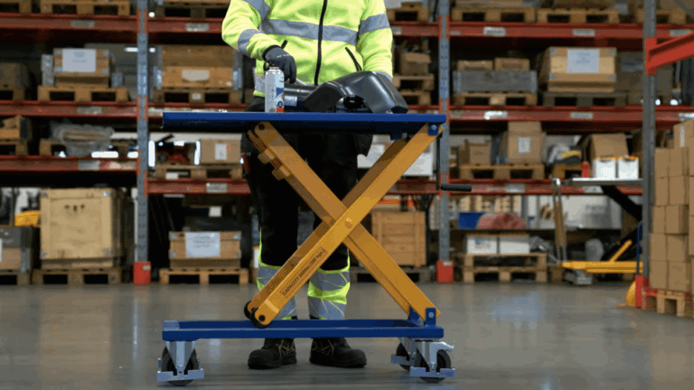 Manuelt løftebord 300kg fra Stakk